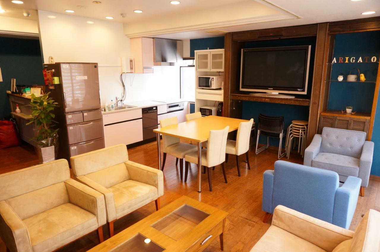 Guesthouse Arigato Hiroshima Eksteriør billede
